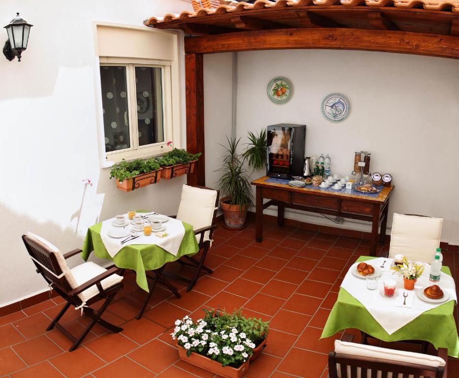 Blu Mediterraneo B&B Messina Bagian luar foto
